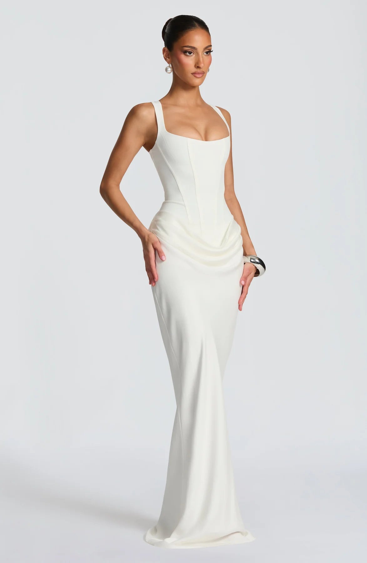AITANA | VESTIDO DIVA SILHOUETTE