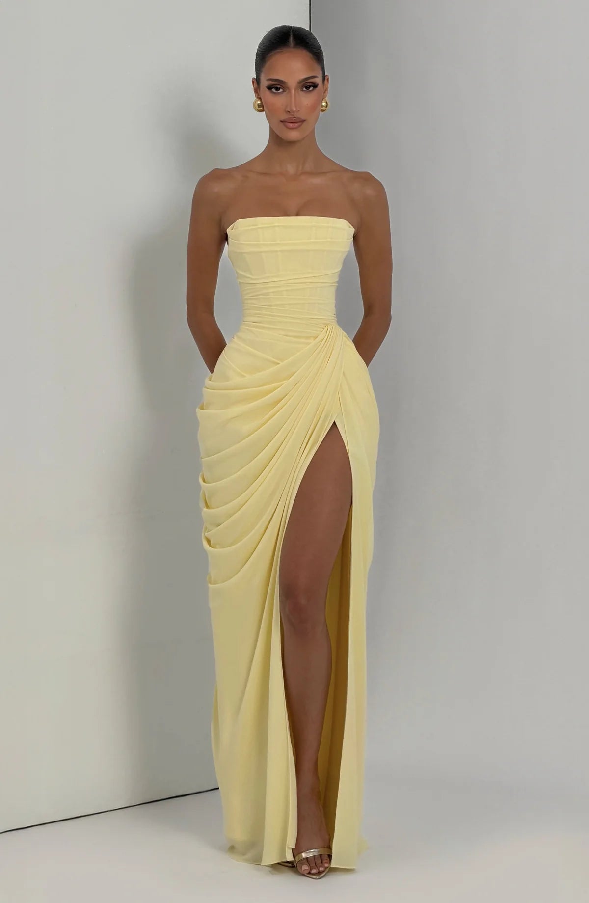 ATHENA | VESTIDO DE ELEGANCIA IMPERIAL